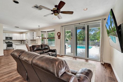 Villa ou maison à vendre à Coral Springs, Floride: 4 chambres, 268.67 m2 № 2397860 - photo 22