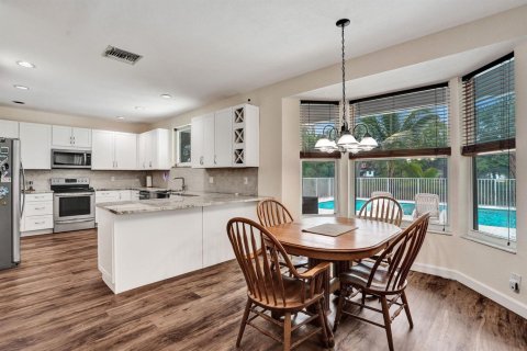 Villa ou maison à vendre à Coral Springs, Floride: 4 chambres, 268.67 m2 № 2397860 - photo 24