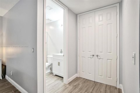 Touwnhouse à vendre à Fort Lauderdale, Floride: 3 chambres, 186.55 m2 № 1839554 - photo 7