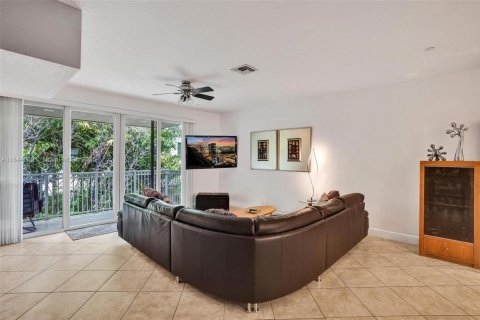 Touwnhouse à vendre à Fort Lauderdale, Floride: 3 chambres, 186.55 m2 № 1839554 - photo 14