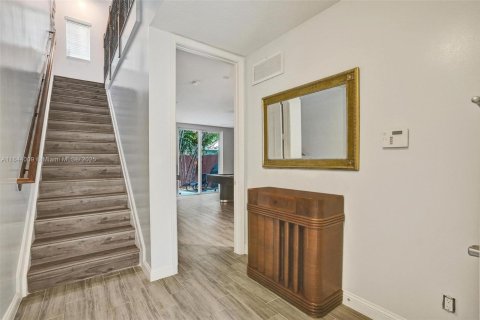 Touwnhouse à vendre à Fort Lauderdale, Floride: 3 chambres, 186.55 m2 № 1839554 - photo 5