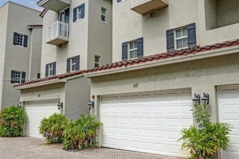 Touwnhouse à vendre à Fort Lauderdale, Floride: 3 chambres, 186.55 m2 № 1839554 - photo 3
