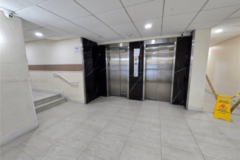 Copropriété à louer à Miami, Floride: 1 chambre, 56.21 m2 № 2047972 - photo 18