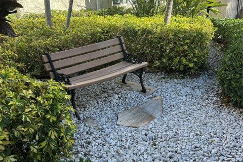 Copropriété à louer à Pinecrest, Floride: 1 chambre, 53.33 m2 № 1999272 - photo 13