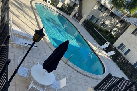 Copropriété à louer à Pinecrest, Floride: 1 chambre, 53.33 m2 № 1999272 - photo 20