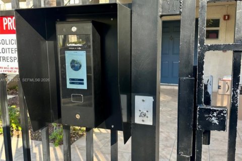 Copropriété à louer à Pinecrest, Floride: 1 chambre, 53.33 m2 № 1999272 - photo 18