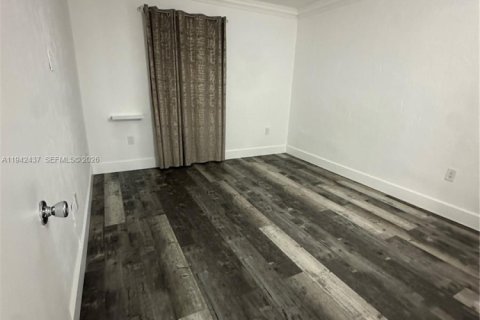 Copropriété à louer à Pinecrest, Floride: 1 chambre, 53.33 m2 № 1999272 - photo 8