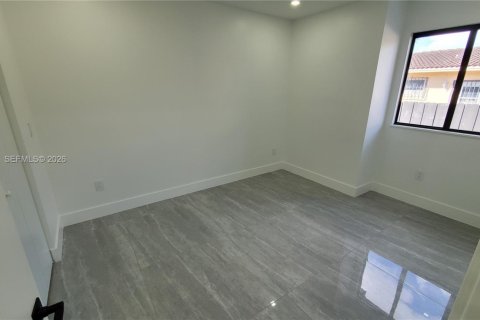 Appartement à louer à Miami, Floride: 3 chambres, 83.61 m2 № 2002055 - photo 13