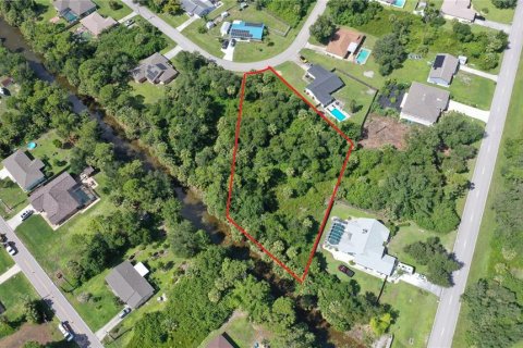 Terreno en venta en Port Charlotte, Florida № 1884145 - foto 6