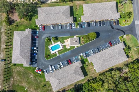 Appartement à Spring Hill, Floride 2 chambres, 102.19 m2 № 2114382