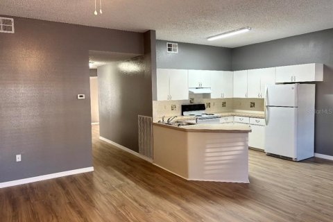 Appartement à louer à Spring Hill, Floride: 2 chambres, 102.19 m2 № 2114382 - photo 18