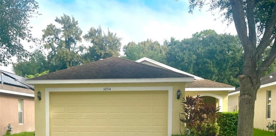House in Riverview, Florida 3 bedrooms, 118.45 sq.m. № 2394248
