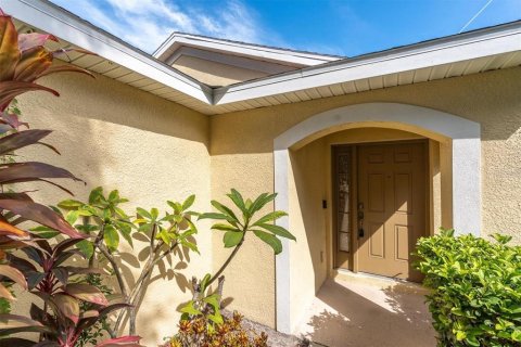 House in Riverview, Florida 3 bedrooms, 118.45 sq.m. № 2394248 - photo 4