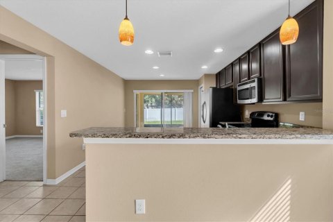 House in Riverview, Florida 3 bedrooms, 118.45 sq.m. № 2394248 - photo 14