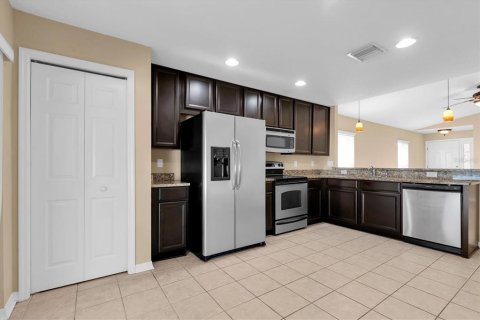 House in Riverview, Florida 3 bedrooms, 118.45 sq.m. № 2394248 - photo 17