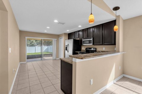 House in Riverview, Florida 3 bedrooms, 118.45 sq.m. № 2394248 - photo 13