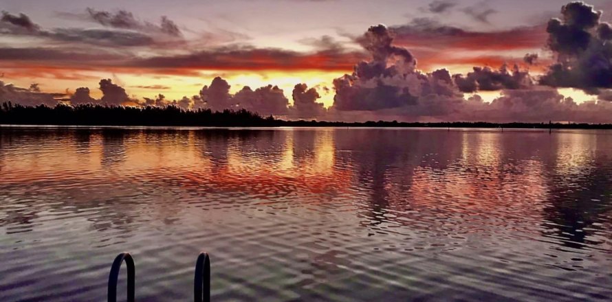 Touwnhouse à Vero Beach, Floride 4 chambres, 174.84 m2 № 1154178