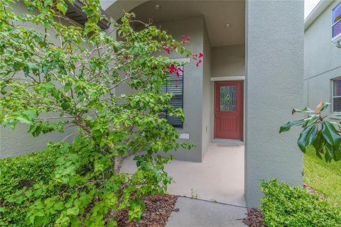 Villa ou maison à louer à Tampa, Floride: 4 chambres, 138.05 m2 № 2415139 - photo 2