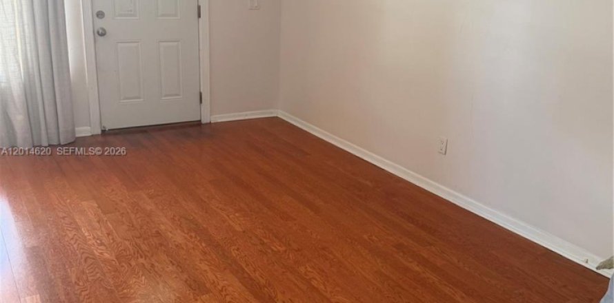 Villa ou maison à Jensen Beach, Floride 2 chambres, 96.99 m2 № 2076533
