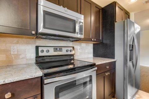 Condo in Delray Beach, Florida, 1 bedroom № 2088416 - photo 2