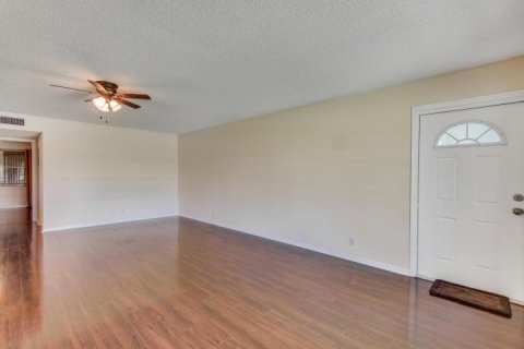 Condo in Delray Beach, Florida, 1 bedroom № 2088416 - photo 6