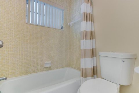 Condo in Delray Beach, Florida, 1 bedroom № 2088416 - photo 12