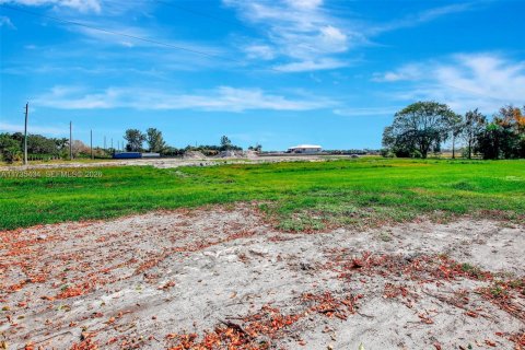 Land in Miramar, Florida № 2080186 - photo 16