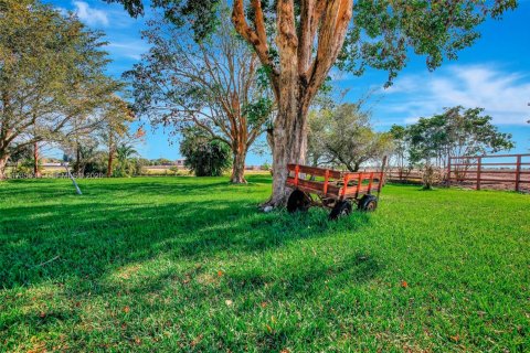 Land in Miramar, Florida № 2080186 - photo 18