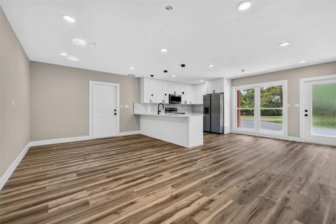 Casa en venta en Saint Petersburg, Florida, 3 dormitorios, 133.69 m2 № 2195664 - foto 15