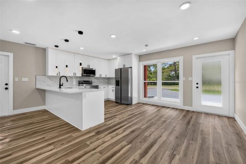 Casa en venta en Saint Petersburg, Florida, 3 dormitorios, 133.69 m2 № 2195664 - foto 13