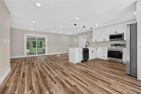 Casa en venta en Saint Petersburg, Florida, 3 dormitorios, 133.69 m2 № 2195664 - foto 6