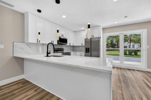 Casa en venta en Saint Petersburg, Florida, 3 dormitorios, 133.69 m2 № 2195664 - foto 12