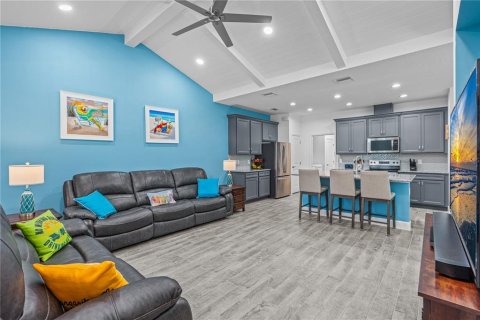 Villa ou maison à vendre à Daytona Beach, Floride: 2 chambres, 121.52 m2 № 2356159 - photo 2