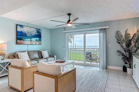Condo in Flagler Beach, Florida, 2 bedrooms № 2095849 - photo 13