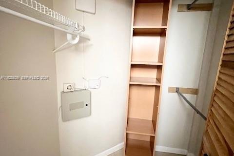 Condominio en alquiler en Plantation, Florida, 2 dormitorios, 89.65 m2 № 1987086 - foto 11