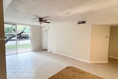 Condominio en alquiler en Plantation, Florida, 2 dormitorios, 89.65 m2 № 1987086 - foto 7