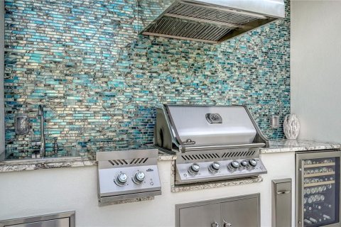 Купить виллу или дом в Сарасота, Флорида 14 комнат, 255.85м2, № 2097048 - фото 5