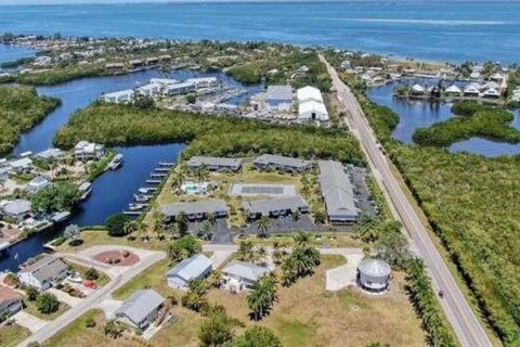 Villa ou maison à vendre à Bokeelia, Floride: 2 chambres, 133.04 m2 № 1220100 - photo 4