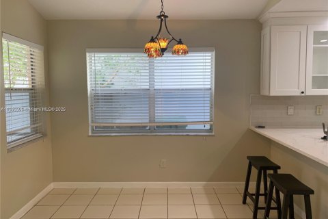 Снять в аренду виллу или дом в Дейви, Флорида 2 спальни, 116.69м2, № 1950108 - фото 8