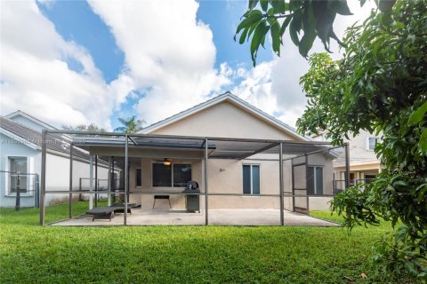 Снять в аренду виллу или дом в Дейви, Флорида 2 спальни, 116.69м2, № 1950108 - фото 16