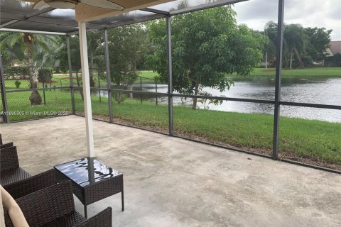 Снять в аренду виллу или дом в Дейви, Флорида 2 спальни, 116.69м2, № 1950108 - фото 10