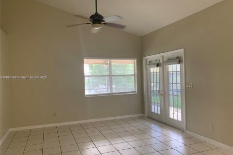 Снять в аренду виллу или дом в Дейви, Флорида 2 спальни, 116.69м2, № 1950108 - фото 9