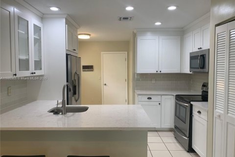 Снять в аренду виллу или дом в Дейви, Флорида 2 спальни, 116.69м2, № 1950108 - фото 6