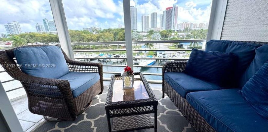 Condo à Hallandale Beach, Floride, 1 chambre № 1992081