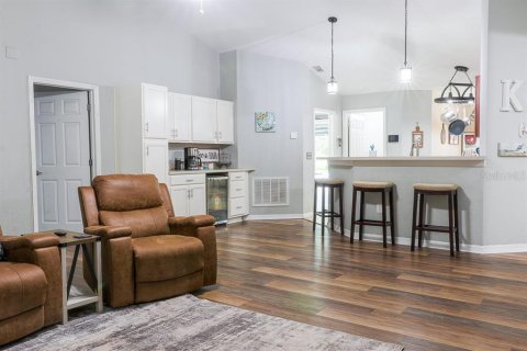 Casa en venta en Spring Hill, Florida, 4 dormitorios, 179.67 m2 № 1917231 - foto 9