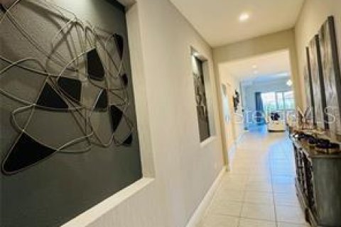 Снять в аренду виллу или дом в Уинтер-Гарден, Флорида 5 спален, 375.79м2, № 2299728 - фото 6