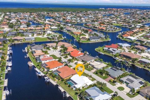 House in Punta Gorda, Florida 3 bedrooms, 181.72 sq.m. № 1858291 - photo 5