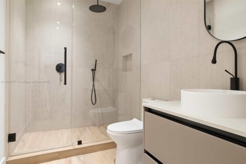 Villa ou maison à louer à Miami, Floride: 5 chambres, 353.21 m2 № 1823447 - photo 29
