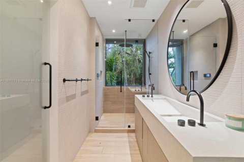 Villa ou maison à louer à Miami, Floride: 5 chambres, 353.21 m2 № 1823447 - photo 19