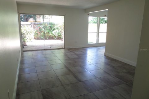 Condominio en venta en Sarasota, Florida, 1 dormitorio, 71.35 m2 № 1842090 - foto 4